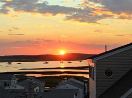 Gone Coastal 1 Block to Beach & Boardwalk AC, hôtel à Hampton Beach