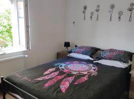 Chez Dori Chambre privée, hotel v destinaci Bischheim