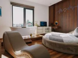 Ngàn Phố Studio & Love Hotel