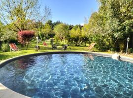 Petit Mazet PROVENCE, hotelli kohteessa Eyragues