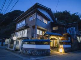 GLOCE sado ベースキャンプ 松ヶ崎 ワンちゃんの家族とも泊まれます, hotel v destinaci Sado