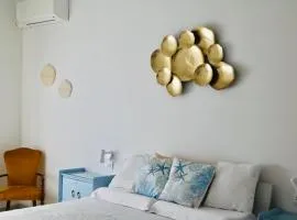Avia Room
