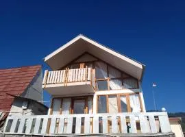 F2 Homestay