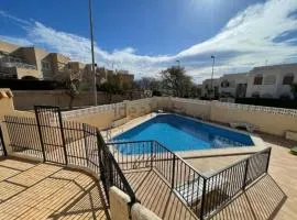 Bonito estudio con piscina