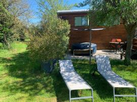 Roulotte et Nature, hotel v destinaci Mirepoix