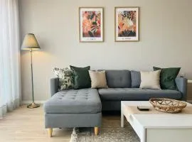Botanique Pristina Apartment - Private Parking Available