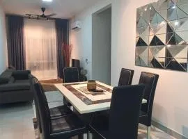 My HomeStay 02 Aspire Residence Family Friendly Unit - Ground Floor