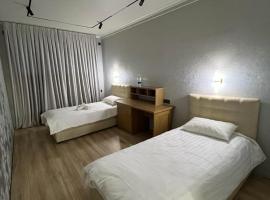 Достук, hotel in Karachiy