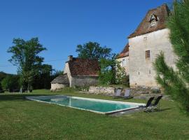 La ferme de Roquedure, &scaron;eimos būstas mieste Montfaucon