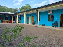 La Victoria Hospedaje, hotel din Caaguazú