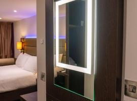 SHARNBROOK INN Hotel Restaurant Bar Perfect For Santa Pod, luxury hotel in Bedford