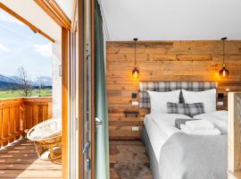 Soho Mountain Chalet - Pool und Sauna，雷特溫克爾的木屋