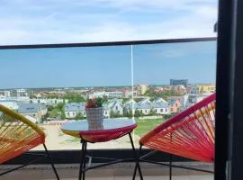 Primavera Pipera Plaza