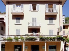 Hotel Belvedere, hotel Loverében