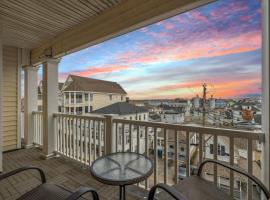Ocean Views Balcony K Street Penthouse #5, hôtel à Hampton Beach