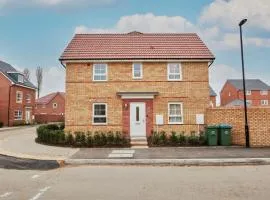 Perfect 3BR House Sleeps 9 Coventry