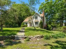 Shoals View Escape Ocean Views Dog-Friendly