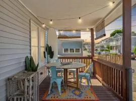 Steps to Beach Porch Grill - The Sister Cottages