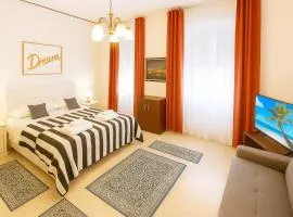 SEGESTA - DREAM ROOM