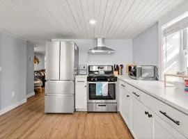 The Addie Shack Pet Friendly Steps to Beach