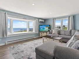 The Sunrise Deck Ocean Views Private Deck