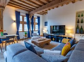 Balthazar, Parking gratuit, Vue privilégiée sur la Cathédrale, WiFi HD, Centre-Ville de Troyes, hotel in Troyes