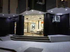 The Grand Valley Suite H