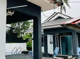 Che Puan Homestay Baling - 2 unit house with kids pool