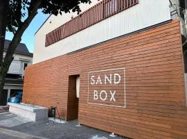 SANDBoX