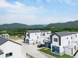 Gyeongju Mocha Private Pool Villa