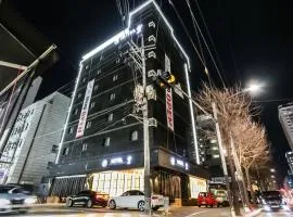 Gangdong Moon Boutique Hotel