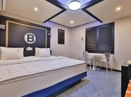 Busan Gangseo Sinhodong Business Hotel
