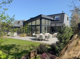 Cozy Home In Ouddorp With Wifi, hotel v destinaci Ouddorp