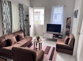 The Travelers Place entire House in Kabankalan, hotel v destinaci Hilamonan