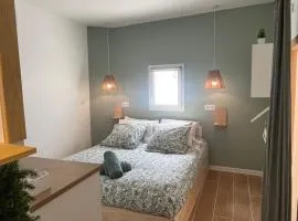 Chambre Sud Doré avec Piscine en saison et SPA en supplément