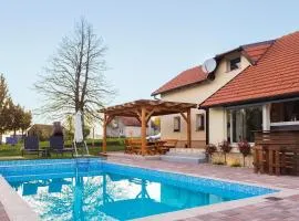 Four-Bedroom Holiday Home In Pregrada