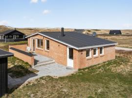 Awesome Home In Harboøre With Wifi, Hotel in Harboør