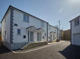 Modern Home 2 Bed Sleeps 4 Parking