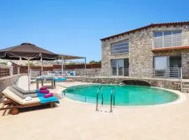 Villa Alcyone Seastone by Villa Plus