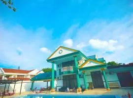 Emerald Villa