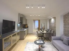 Spacious Apartments In Mitte- Feel The Citycenter