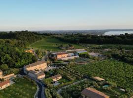 Corte Castello, hotel v destinaci Affi