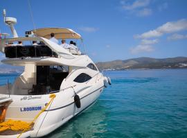 Bodrum Travel, barco em Bodrum City