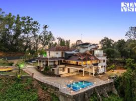 StayVista at Lakshmipuram Palace Homestay with Big,Pool,Wifi, hotel v destinaci Kottayam