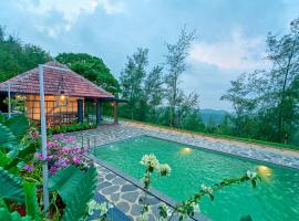 Whispering Hills Pine Malhar Pool & Tent Attappadi by VOYE HOMES, hotel u gradu Attappādi