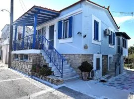 Dora's House