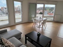 Charme Citadin, khách sạn ở Villemomble