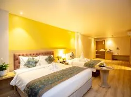Velvet Luxe Hotel
