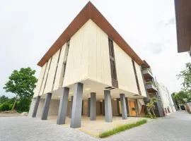 Keenan Living Luxe Seturan