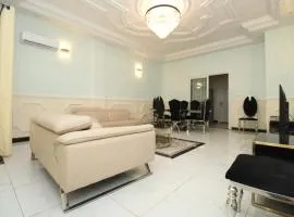 Afriqpnb RAP Studio 102 avec Piscine